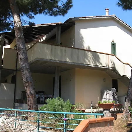 Gli Oleandri Apartment *